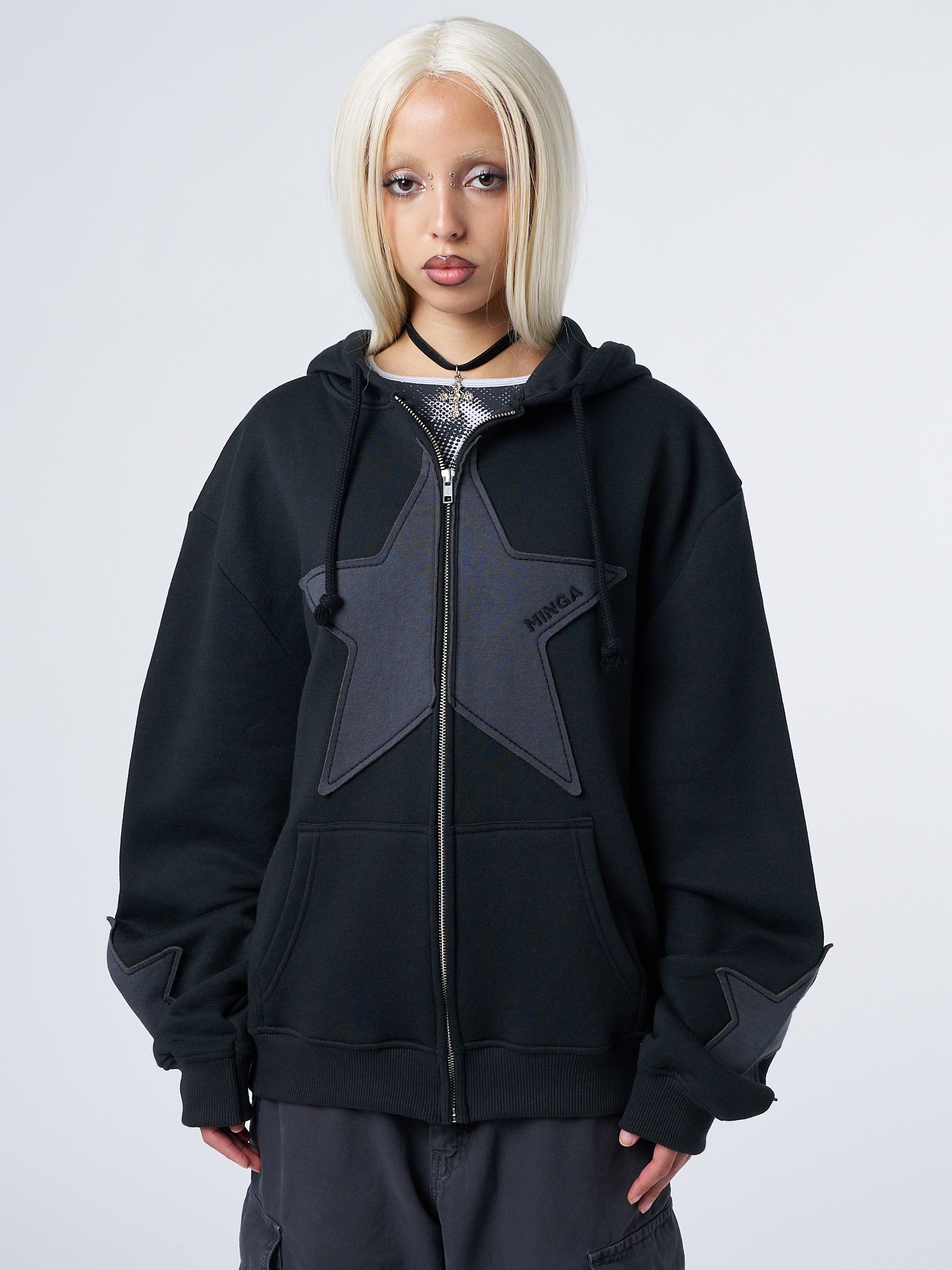 Star Patch Oversized Black Zip-up Hoodie - Grunge Y2K | Minga 