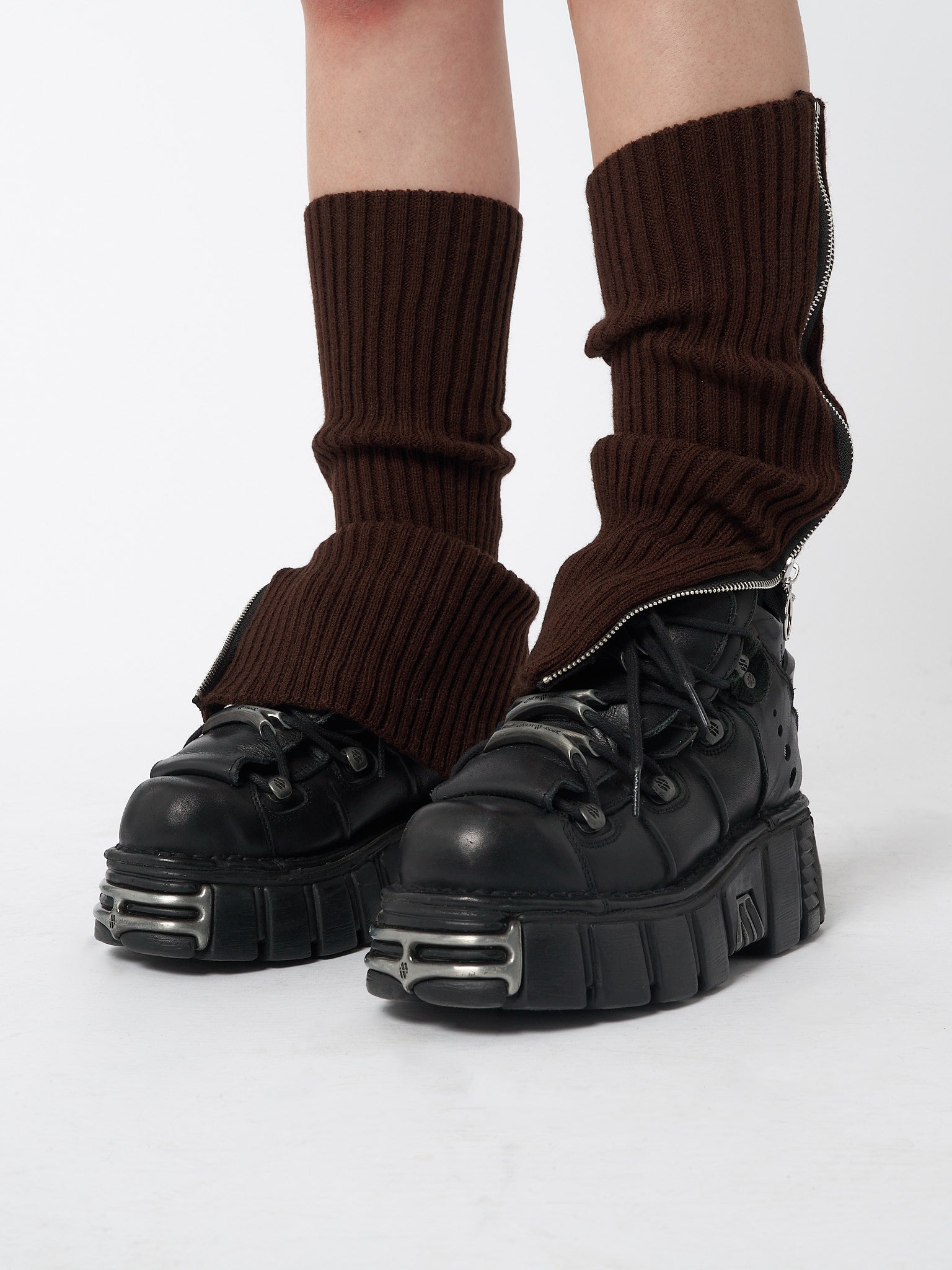 Downtown Brown Zip Up Leg Warmers - Minga EU