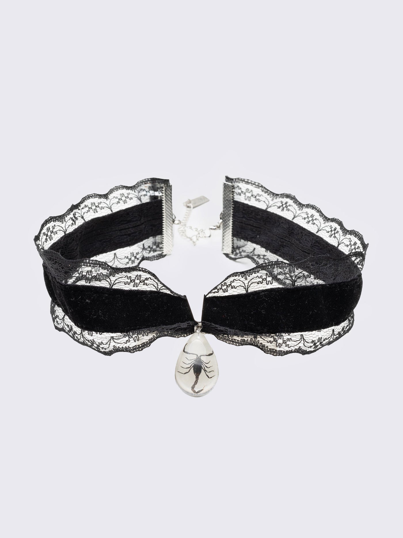 Cruel Lover Velvet Pendant Choker