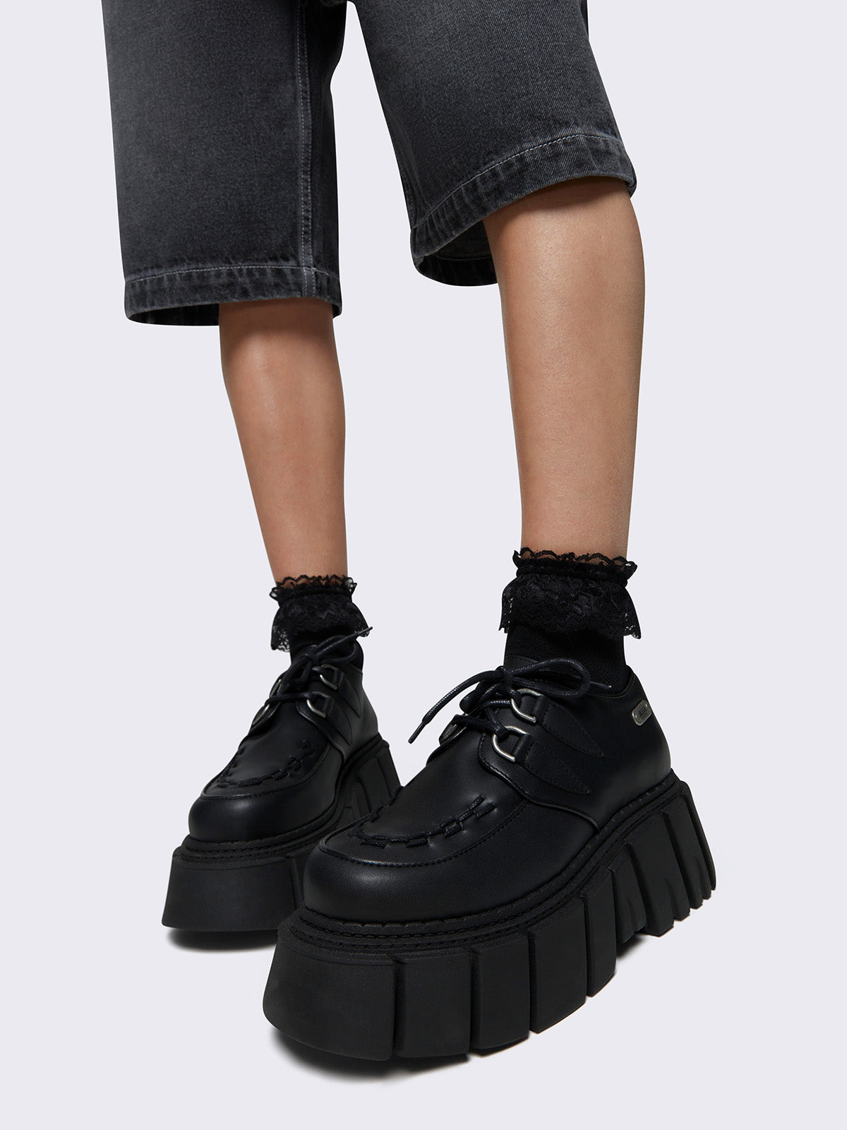 Chunky creeper platform shoe in black