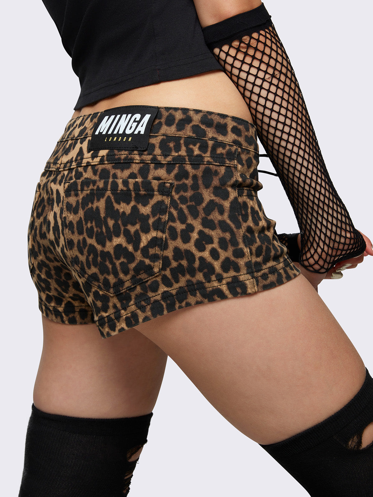 Mini shorts in leopard print with lace up