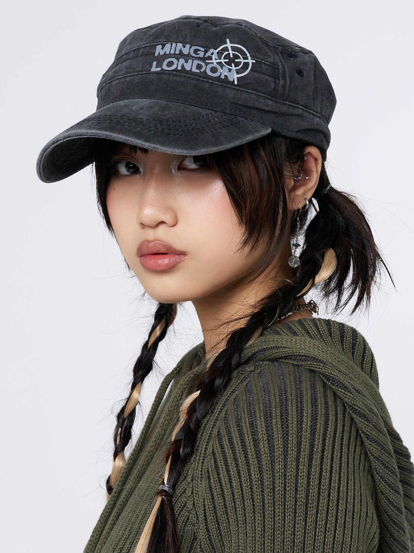 Minga Star Black Military Cap - Minga EU