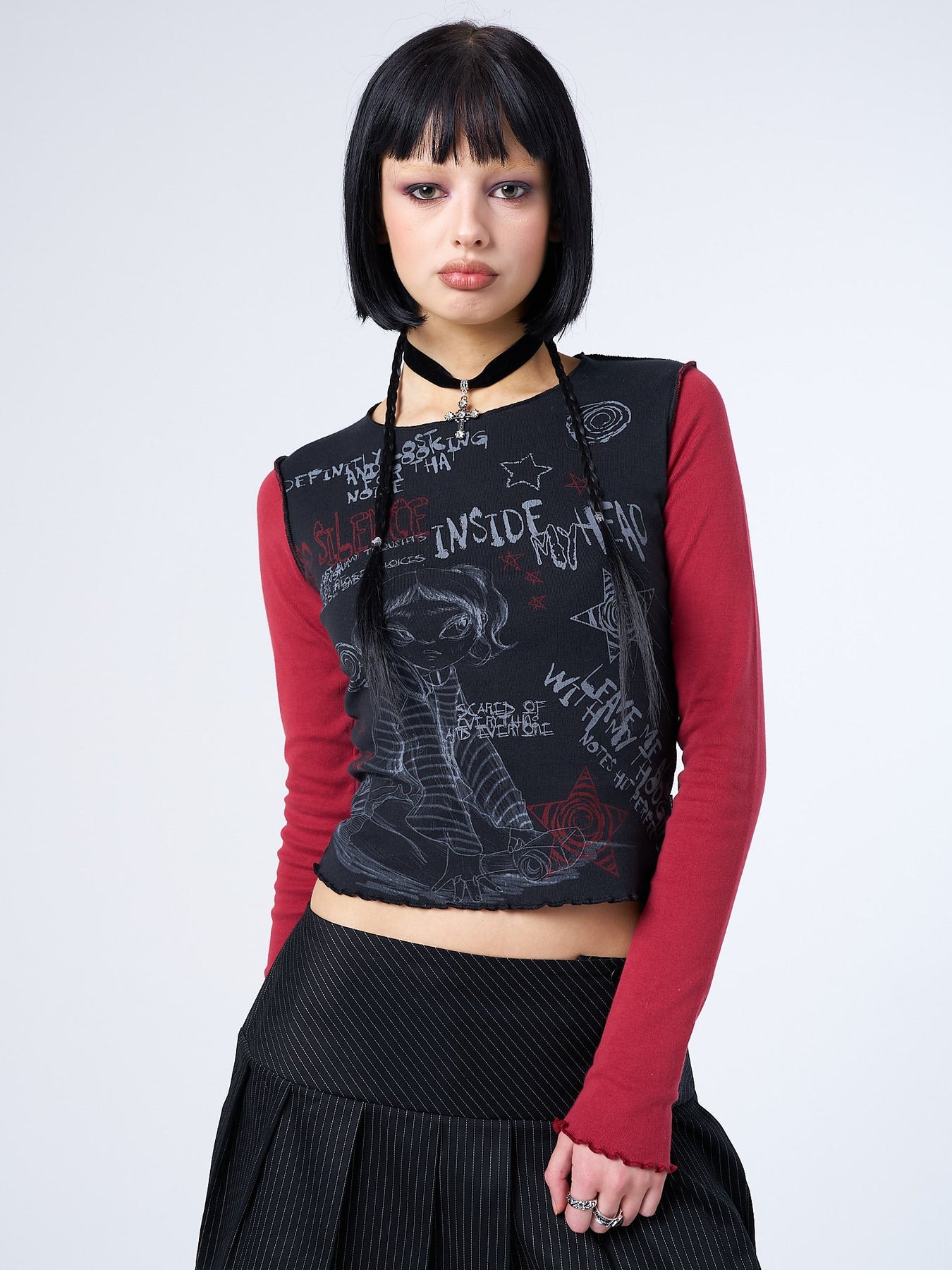 Black & Red Contrast Sleeve Graphic Top - Y2K Grunge Print | Minga ...