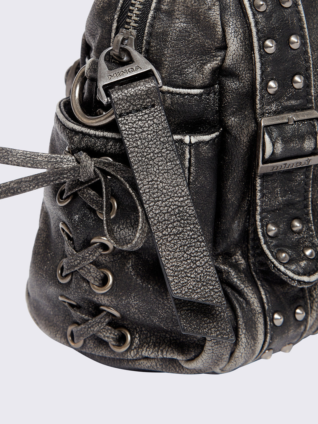 【Minga London】ハードウェア ヴィーガン ショルダーバッグ Washed Black Vegan Leather Shoulder Bag with Buckles and D