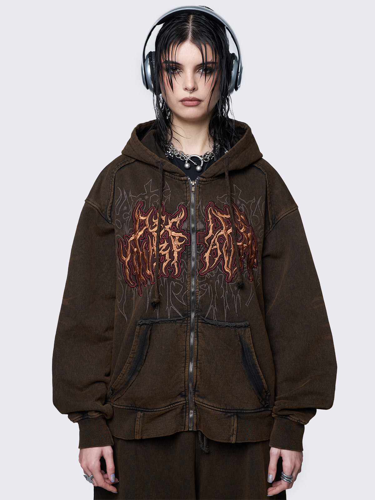 Oversized zip up hoodie jacket in washed brown featuring a "faith" graphic embroidered patch.