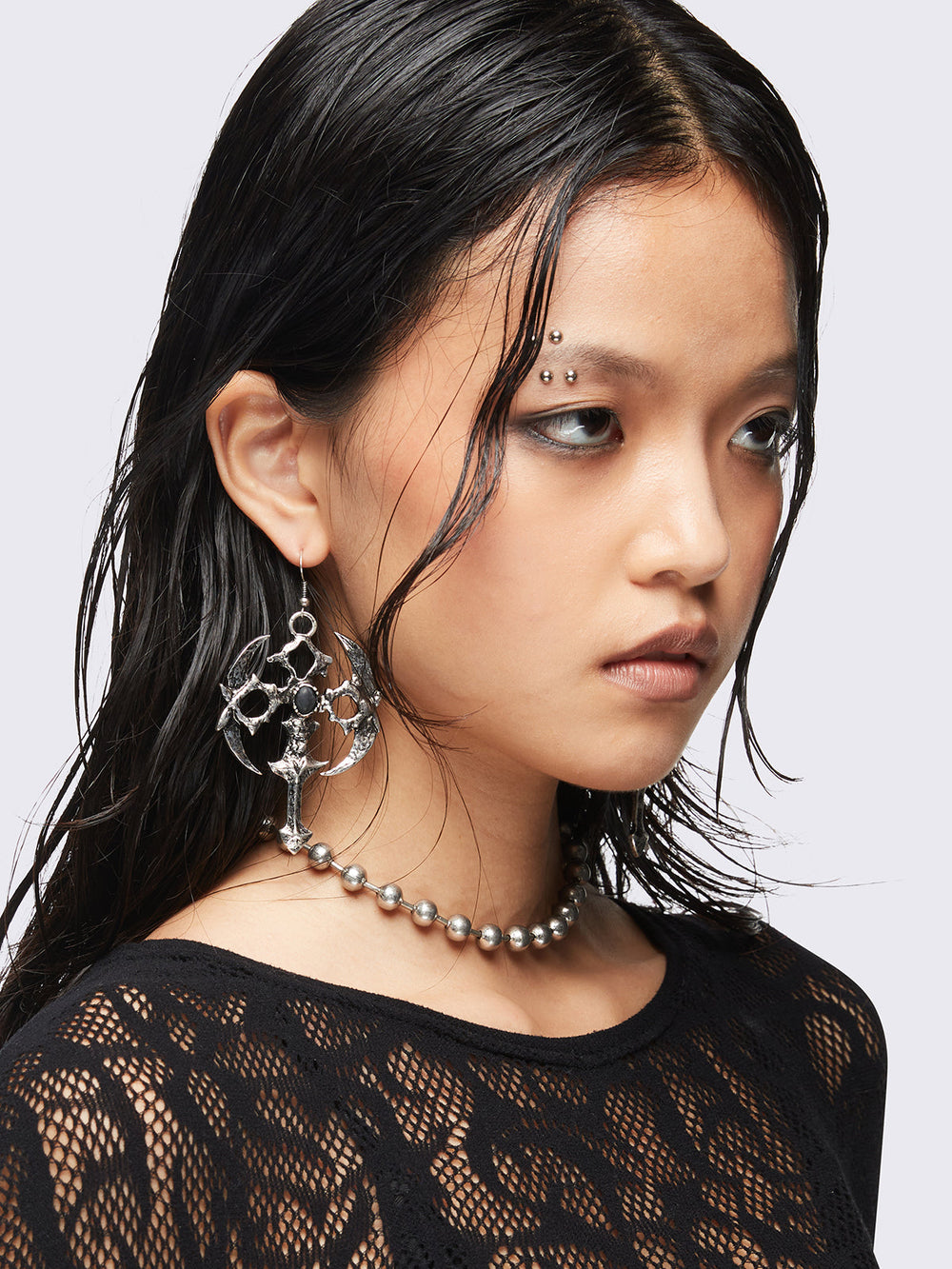 国内未入荷 Minga London - GOTHIC CROSS EARRINGS Grunge Fashion Alert: Elevate with Crosses & Skulls! – Minga