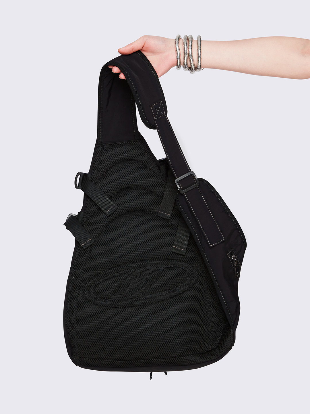 hunt-nylon-sling-bag_5_1080x. hunt-nylon-sling-bag_5_1080x.