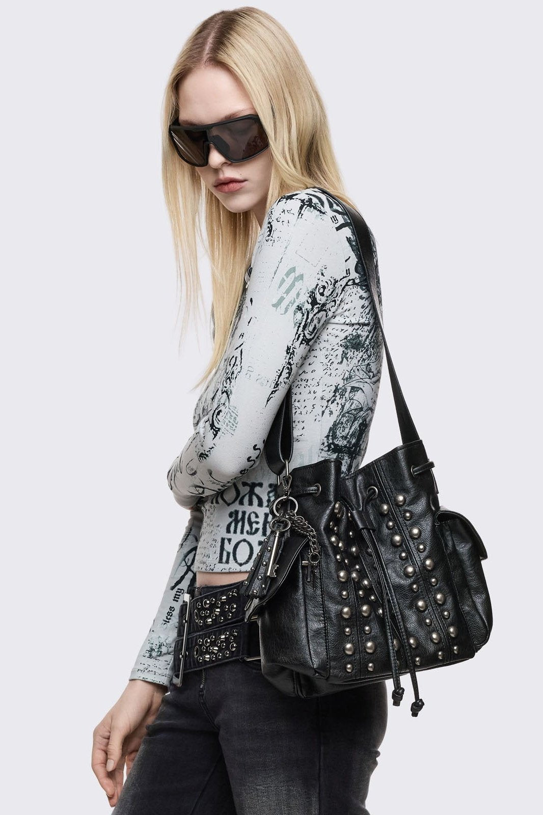 BANGKING 　ミンミン Black Vegan Leather Studded Bucket Bag | Minga London