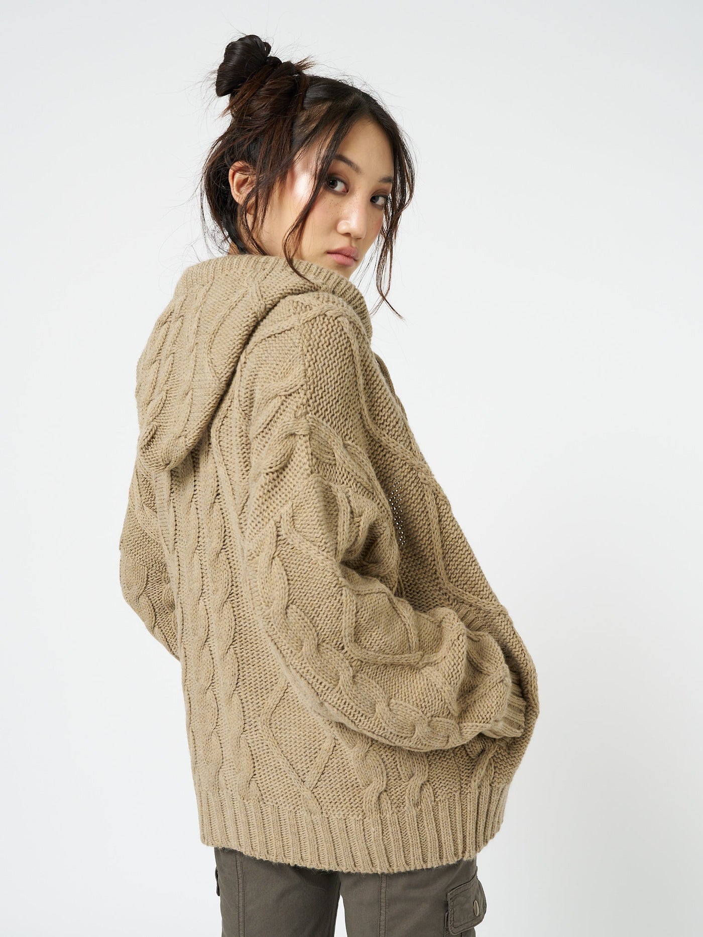 Eli Beige Zip Up Cable Knit Cardigan - Minga EU