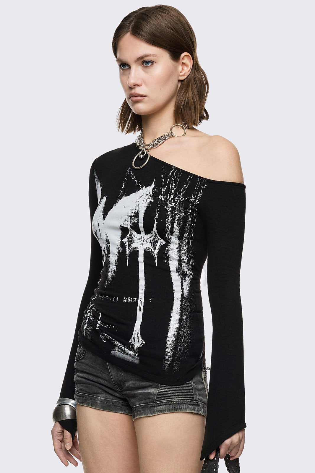 Off-Shoulder Graphic Top with Ruched Side | Minga London