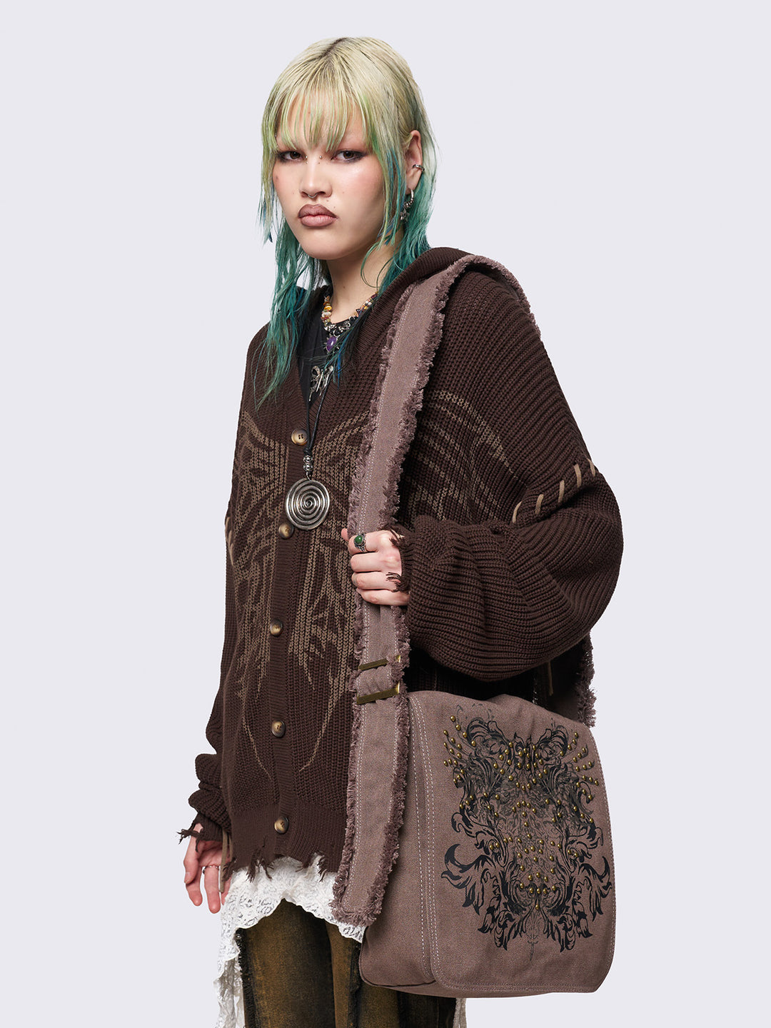 関税送料込 Minga London Rhapsody クロスボディバッグ ブラウン Graphic Crossbody Canvas Messenger Bag in Washed Brown