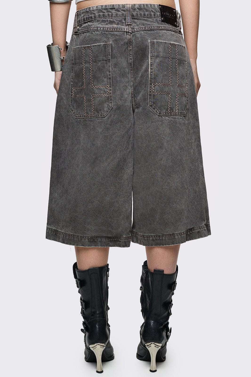 Baggy Wide Leg Jorts in Grey Wash with Ripped Effect | Minga London