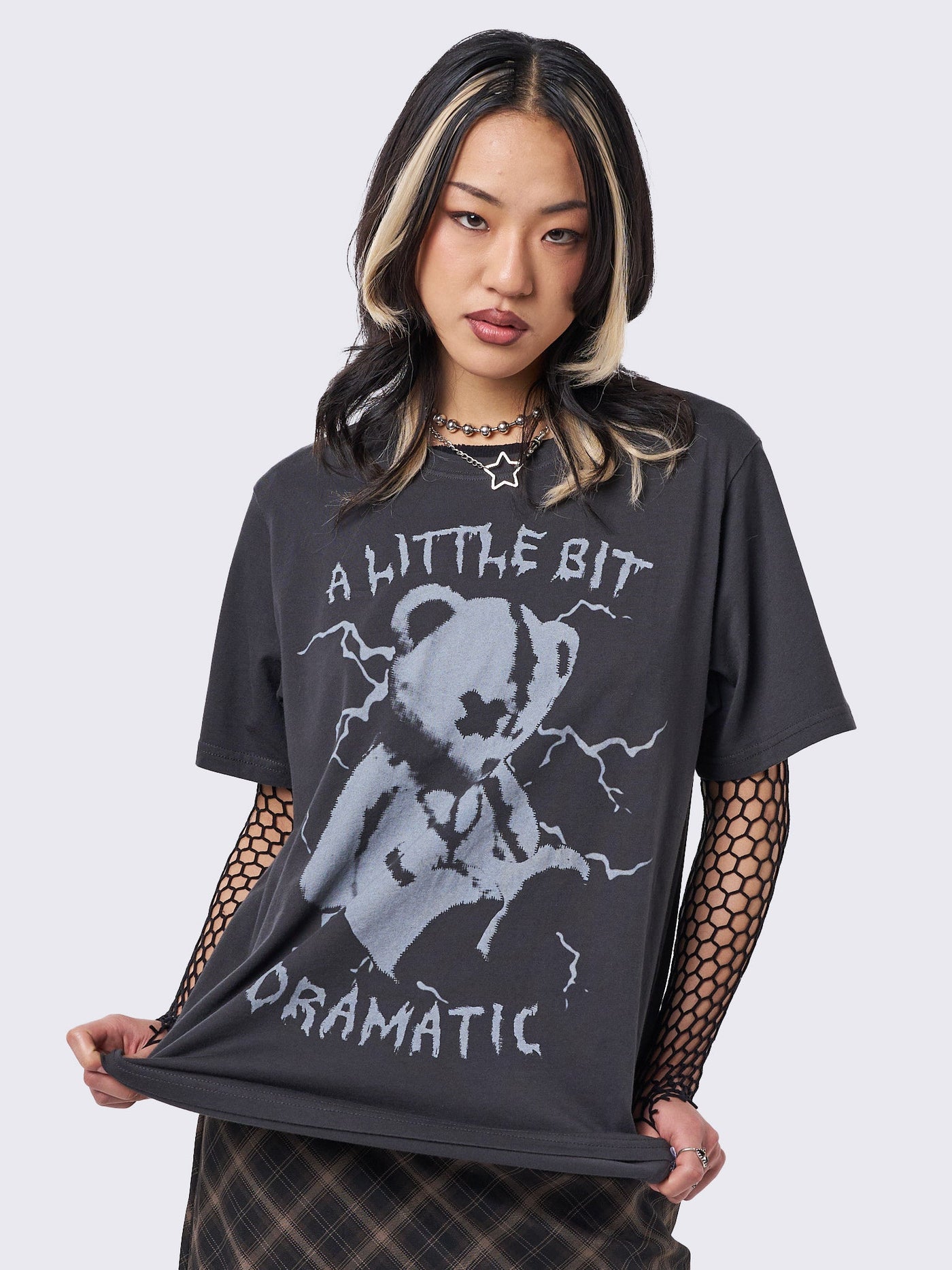 Dramatic Teddy Graphic T-shirt