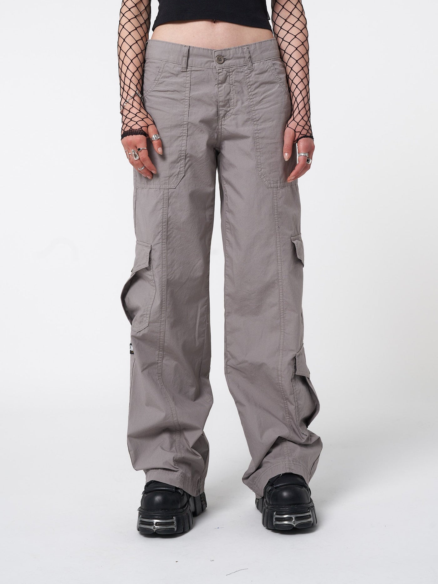 Y2k cargo pants in grey