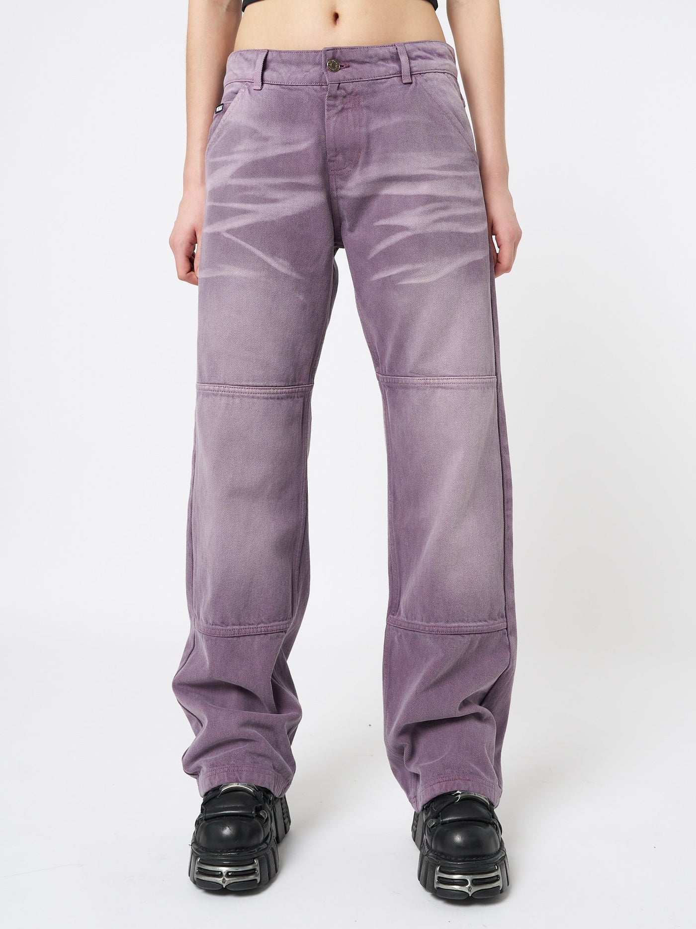https://us.mingalondon.com/cdn/shop/products/minga-london-cora-washed-mauve-straight-jeans-2_1400x.jpg?v=1674232482